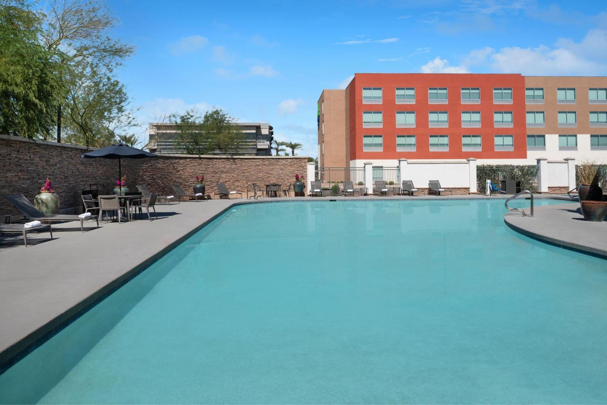 Courtyard By Marriott Phoenix West/Avondale Bagian luar foto