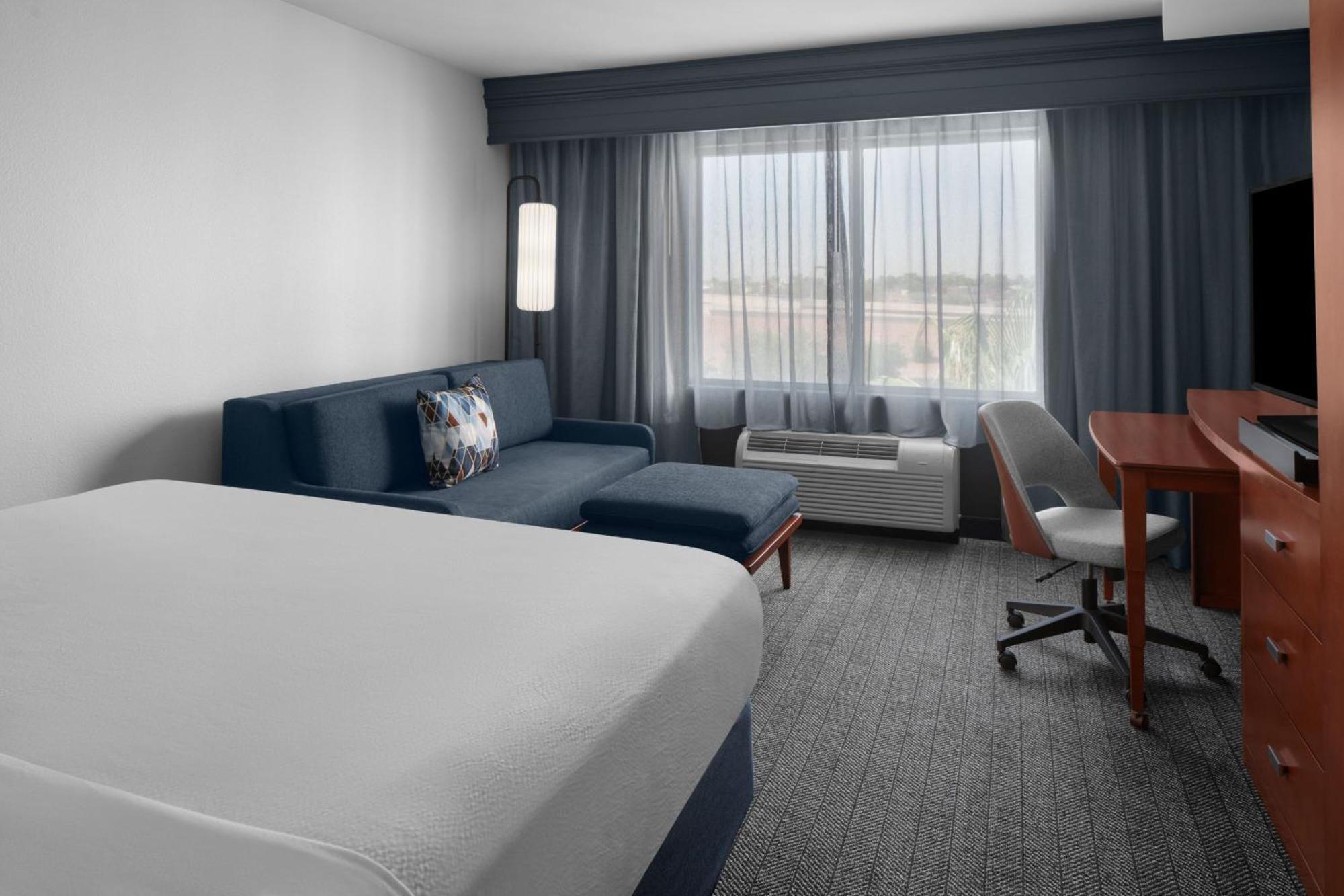 Courtyard By Marriott Phoenix West/Avondale Bagian luar foto